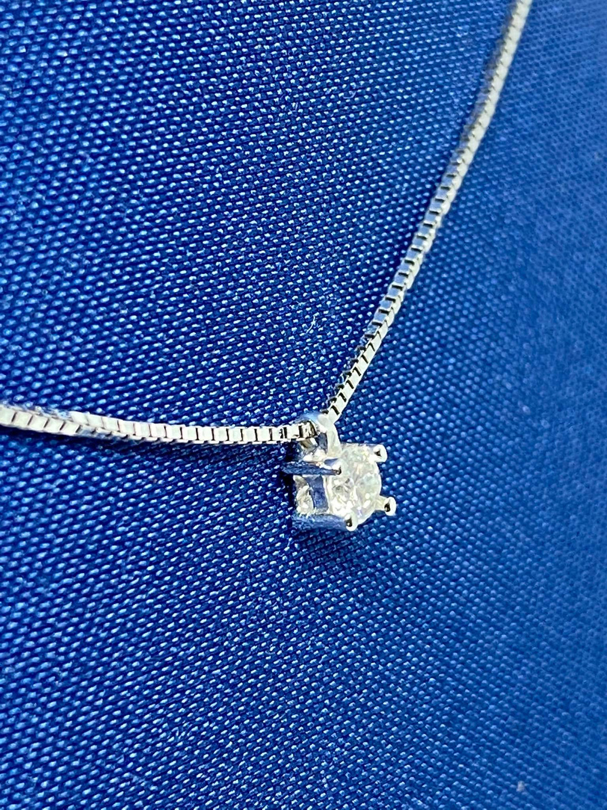 Collana Punto Luce Comete Gioielli con Diamante Ct 0.11