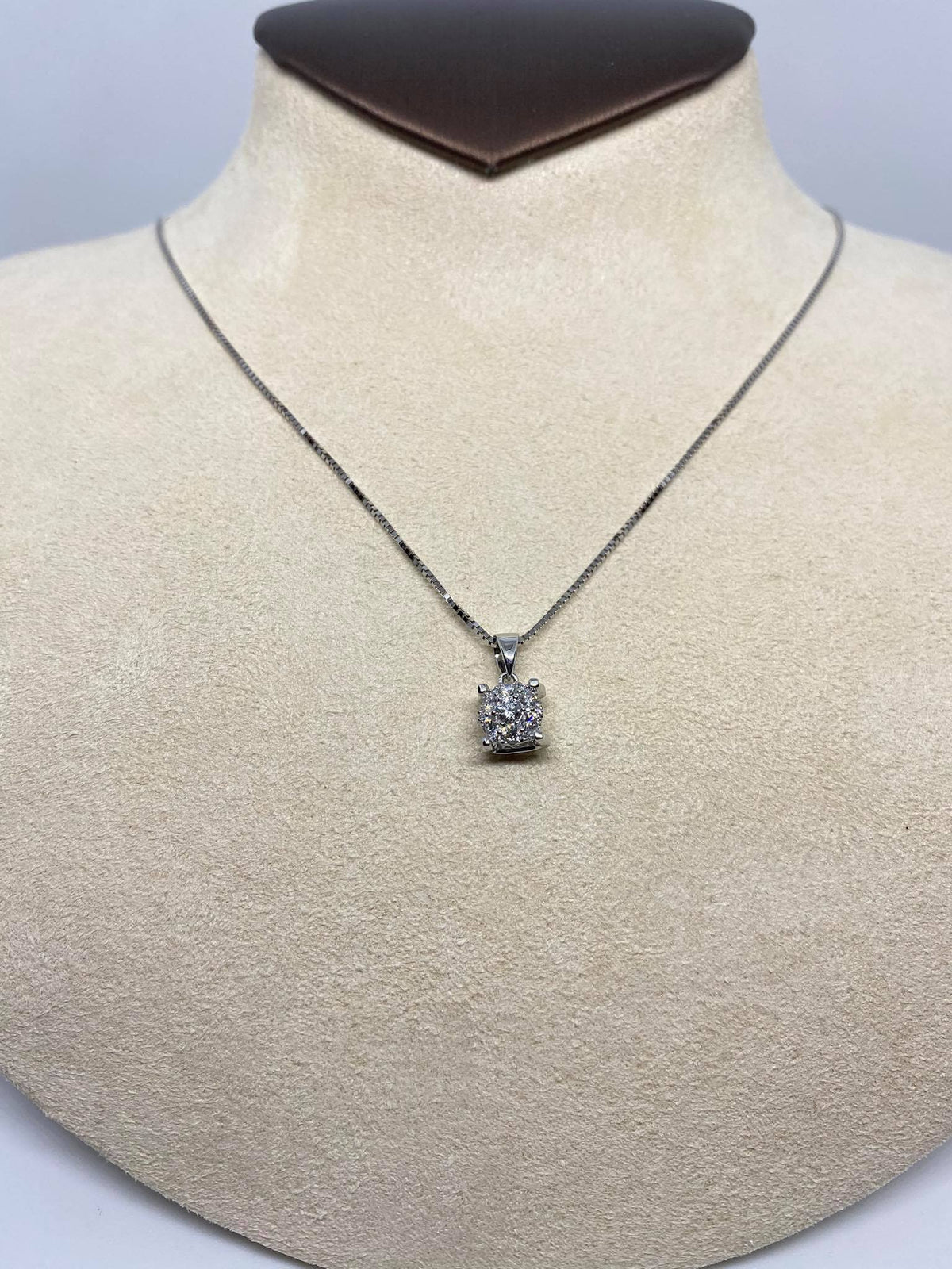 Collana Punto Luce Donna Oro 18KT con Diamanti Pavè