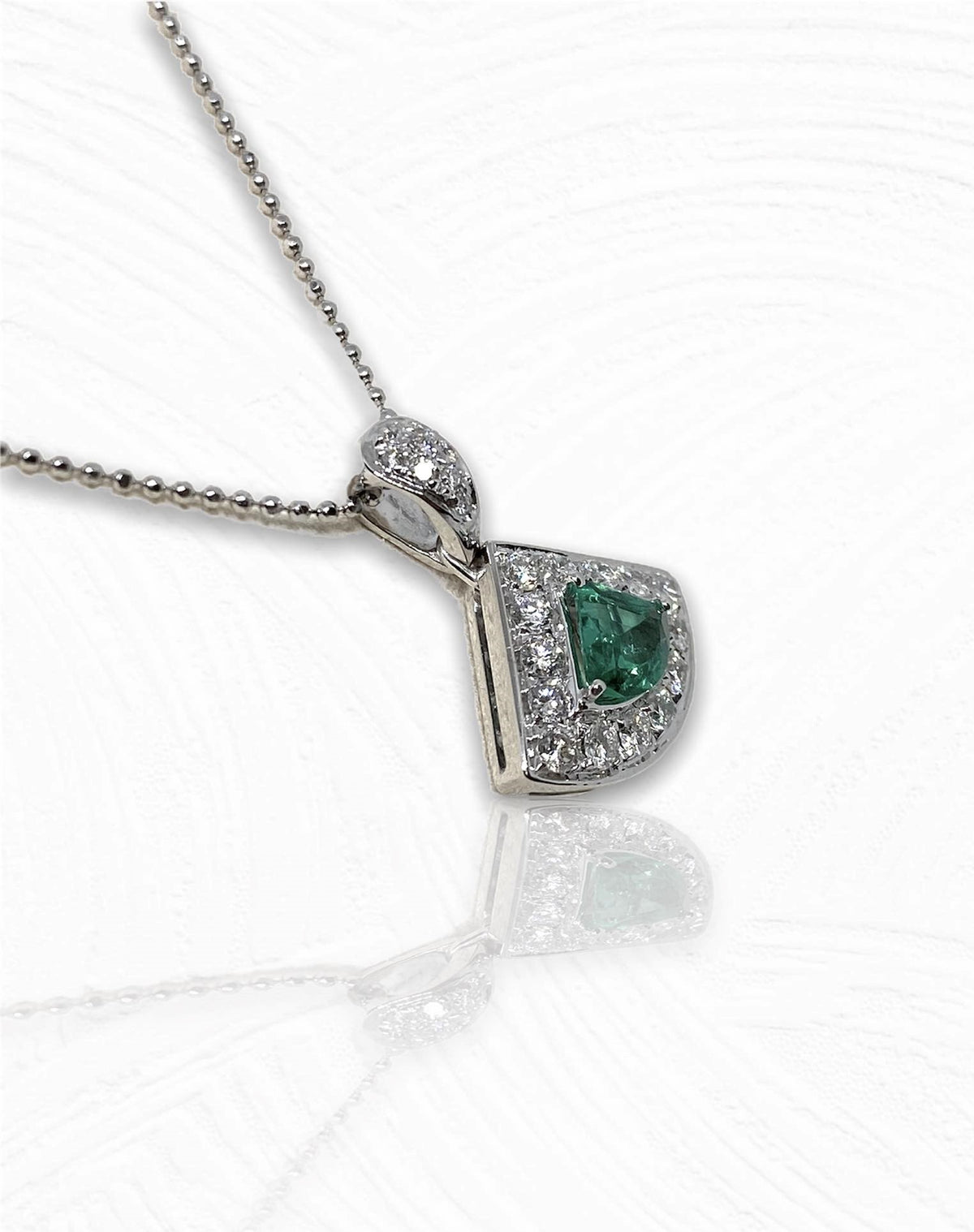 Collana Donna con Smeraldo e Diamanti