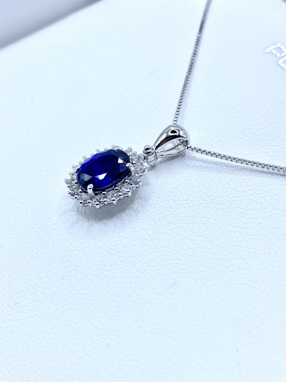 Collana Pg Gioielli in Oro 18KT 18KT con Diamanti e Zaffiro Ct.1,38