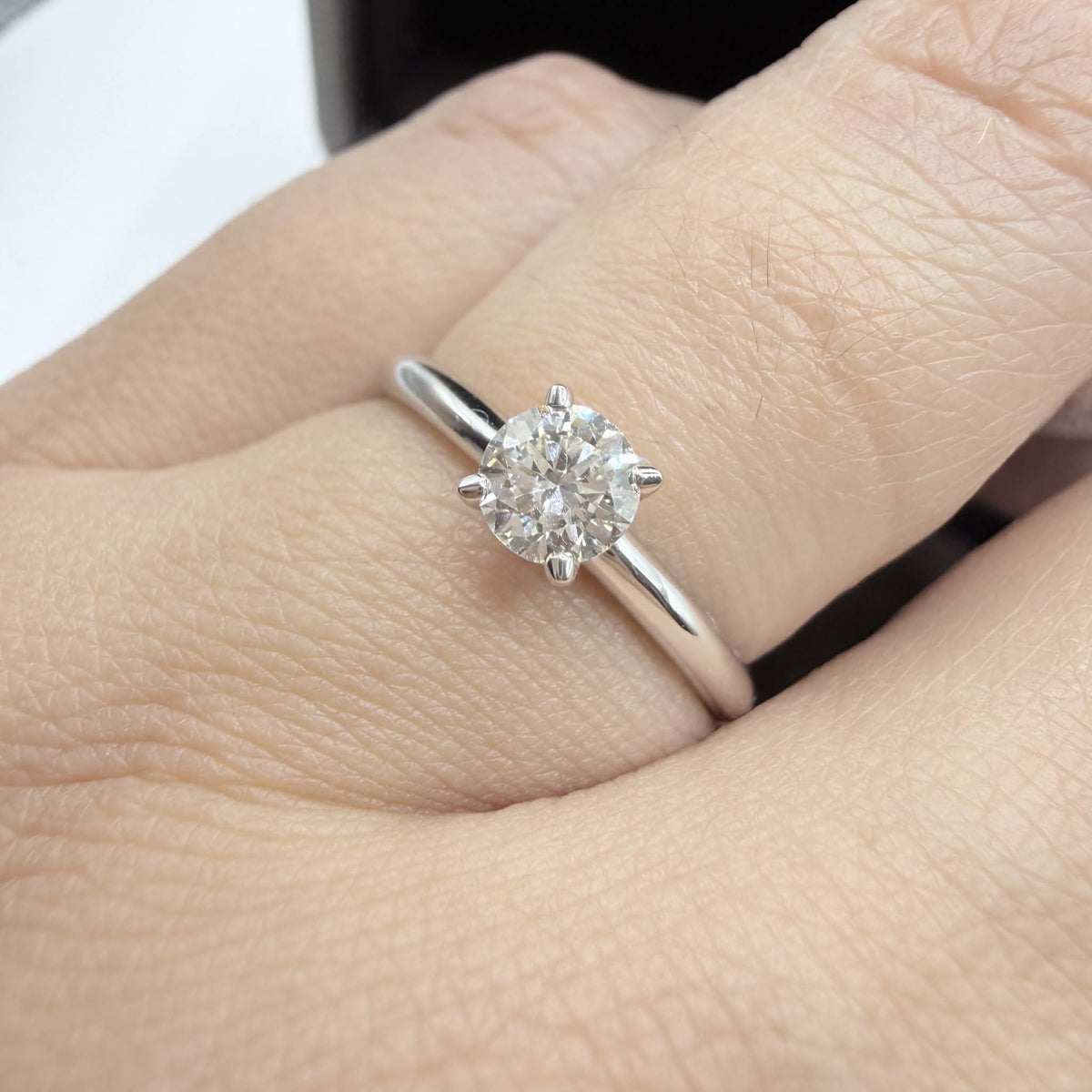 Anello Crivelli Solitario in Oro 18KT 18KT e Diamante Ct 0.40