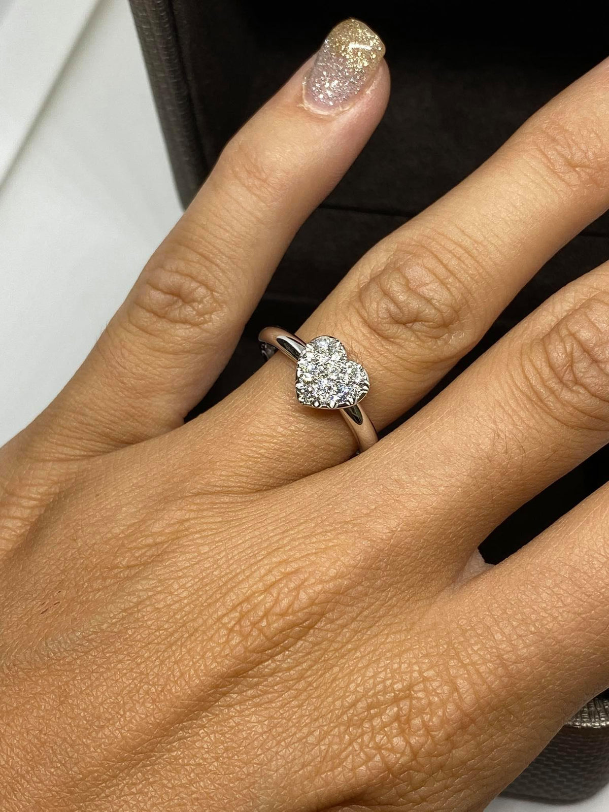 Anello Con Cuore Pavè Crivelli in Oro 18KT 18KT  e Diamanti Ct. 0,32
