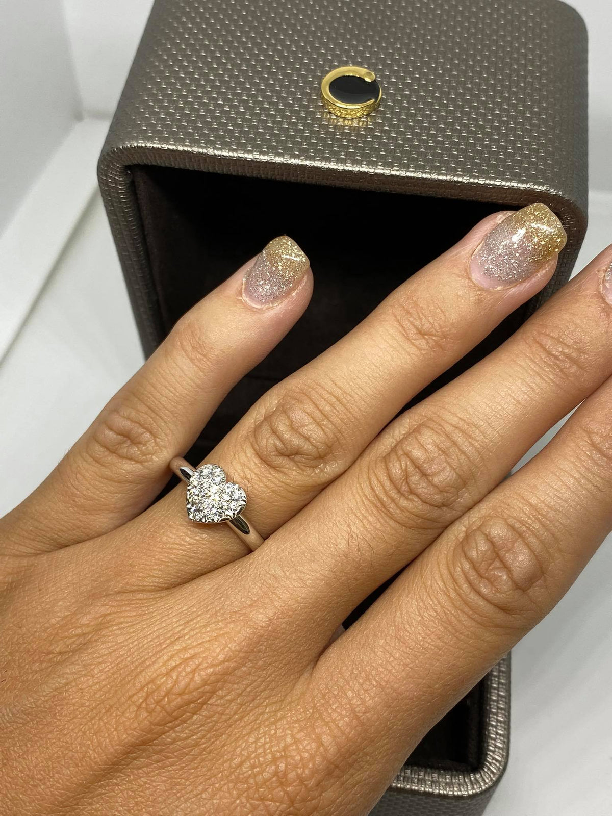 Anello Con Cuore Pavè Crivelli in Oro 18KT 18KT  e Diamanti Ct. 0,32