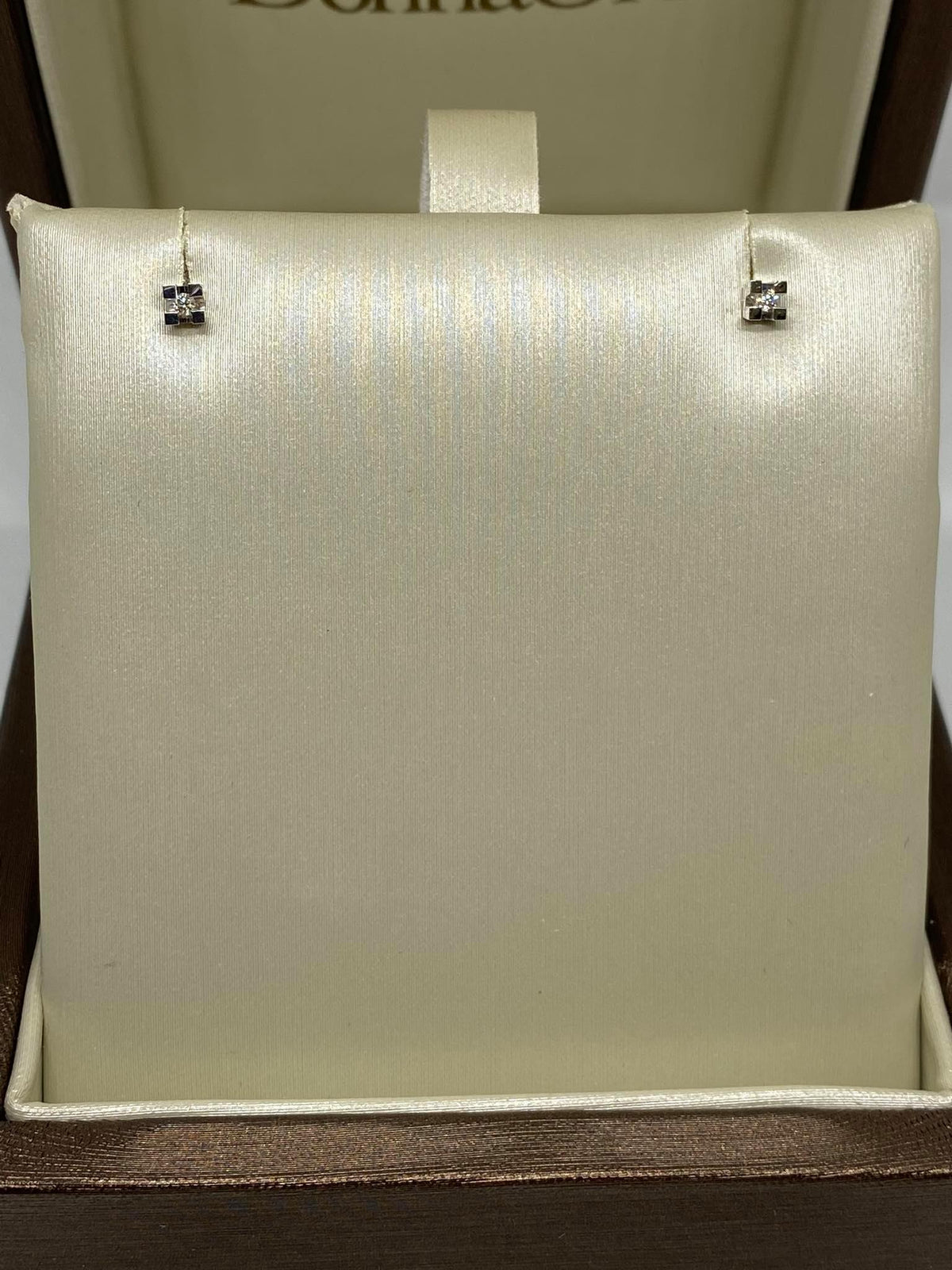 Orecchini Donna Oro 18KT Punto Luce con Diamante Ct 0.03