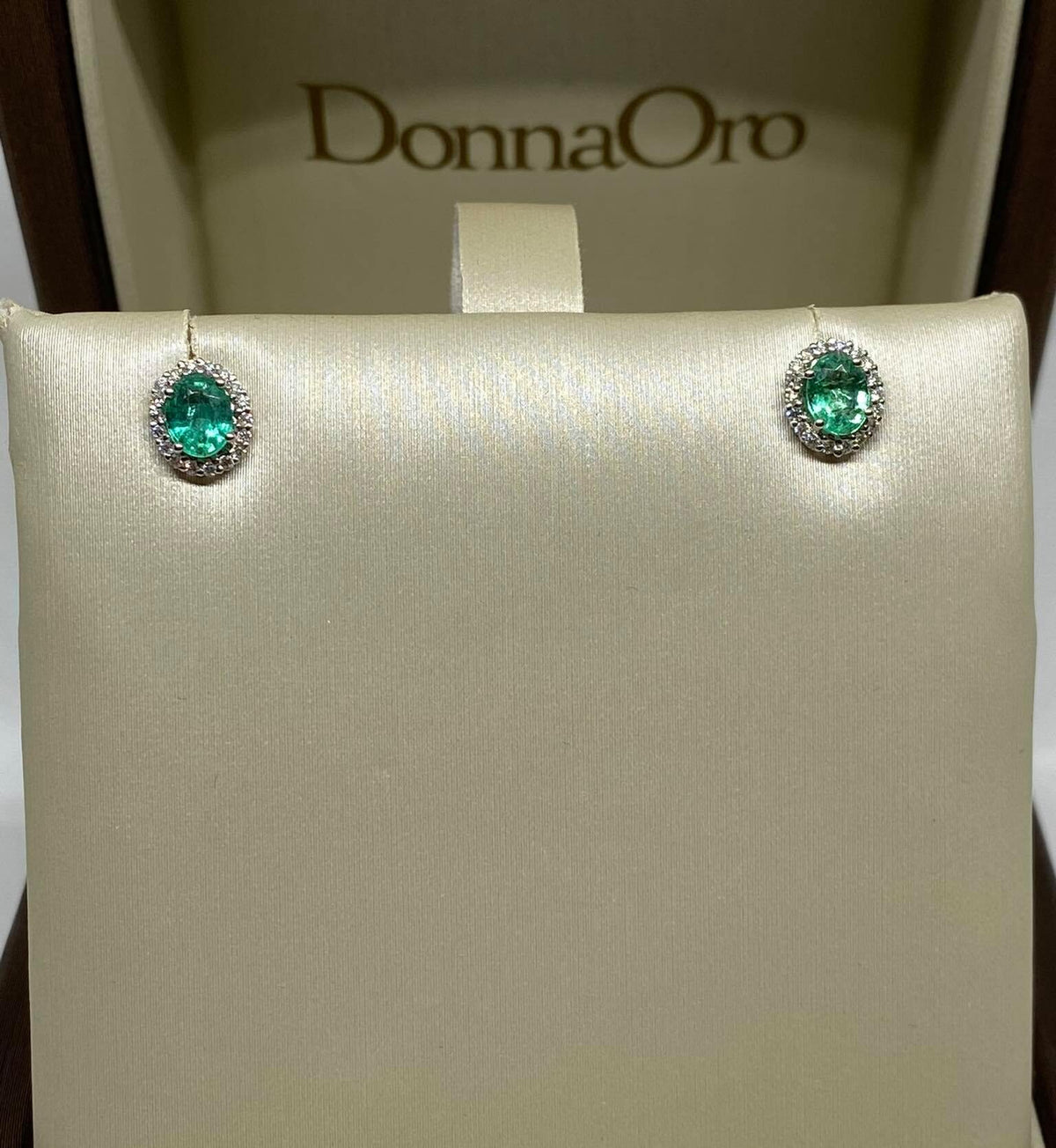 Orecchini Donna Oro 18KT con Smeraldi Ct. 0,70 e Diamanti