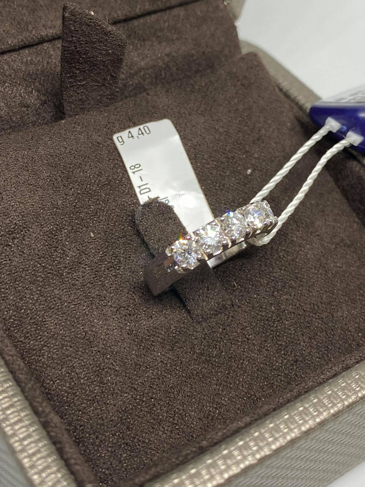 Anello Crivelli Veretta a 5 Pietre in Oro 18KT 18KT e Diamanti Ct 0,92 G-SI