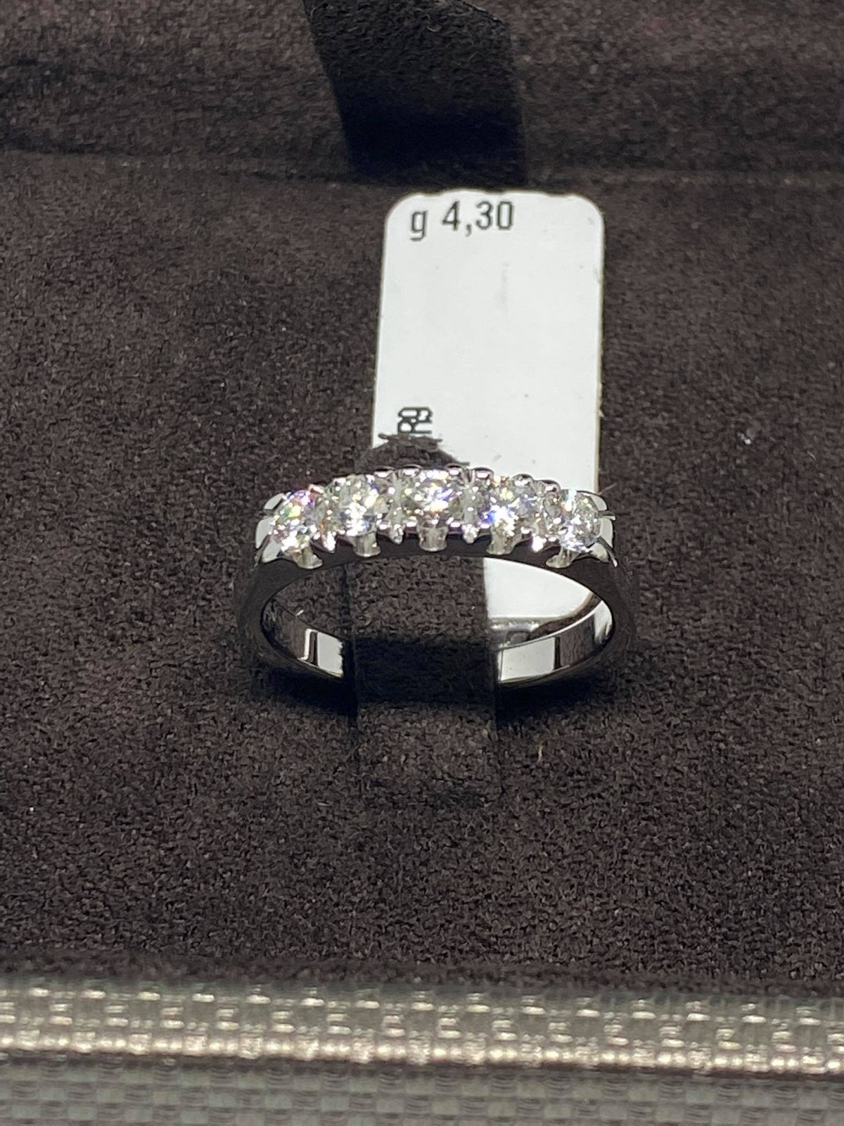 Anello Crivelli Veretta a 5 in Oro 18KT 18KT e Diamanti Ct 0.55