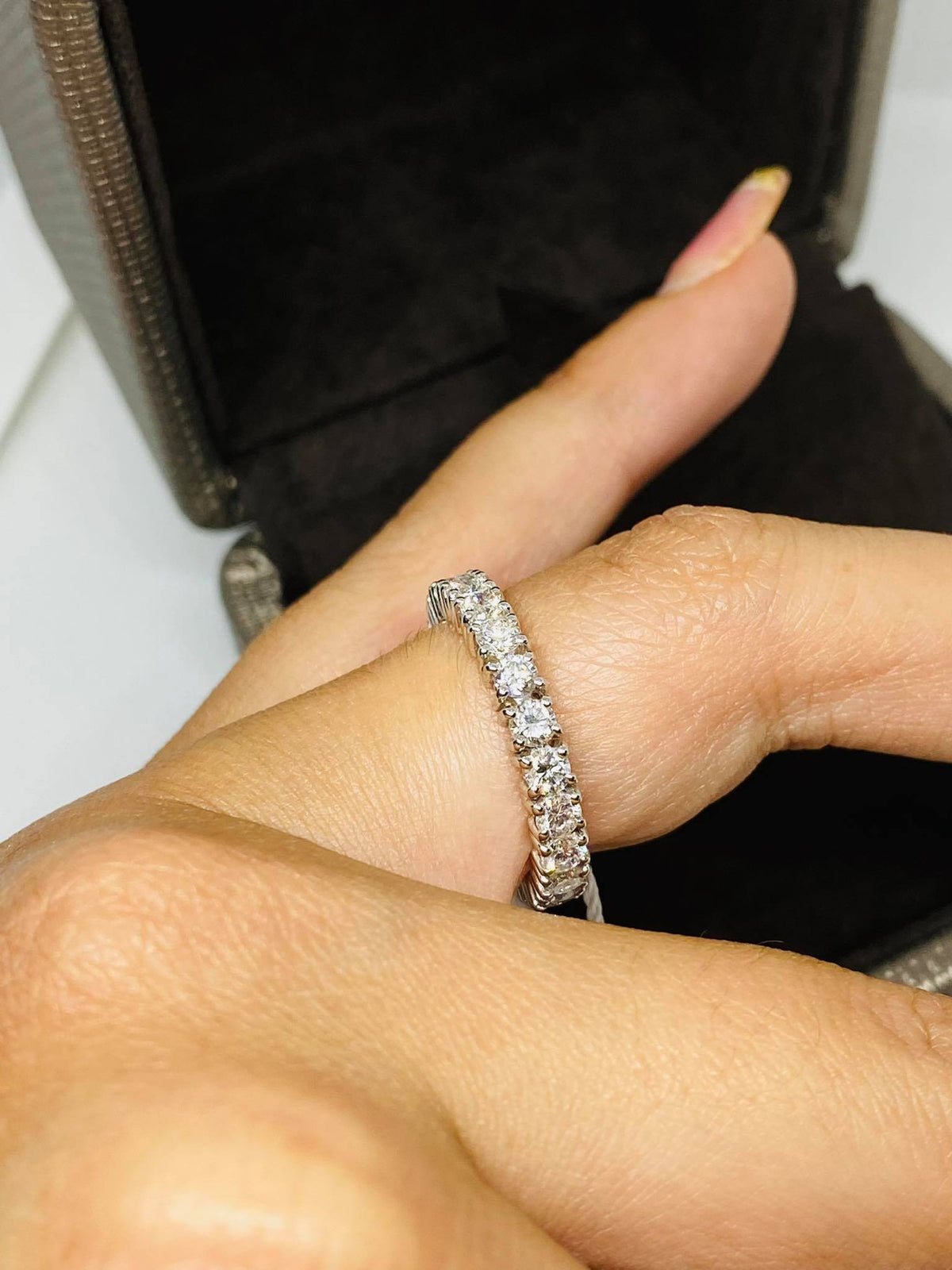 Anello Crivelli Veretta Girodito in Oro 18KT e Diamanti Ct 1.97