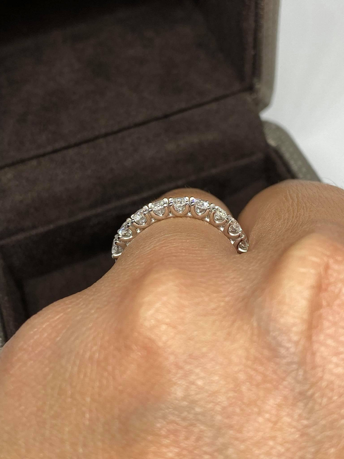 Anello Crivelli Veretta a 9 Pietre in Oro 18KT e Diamanti Ct 1.00