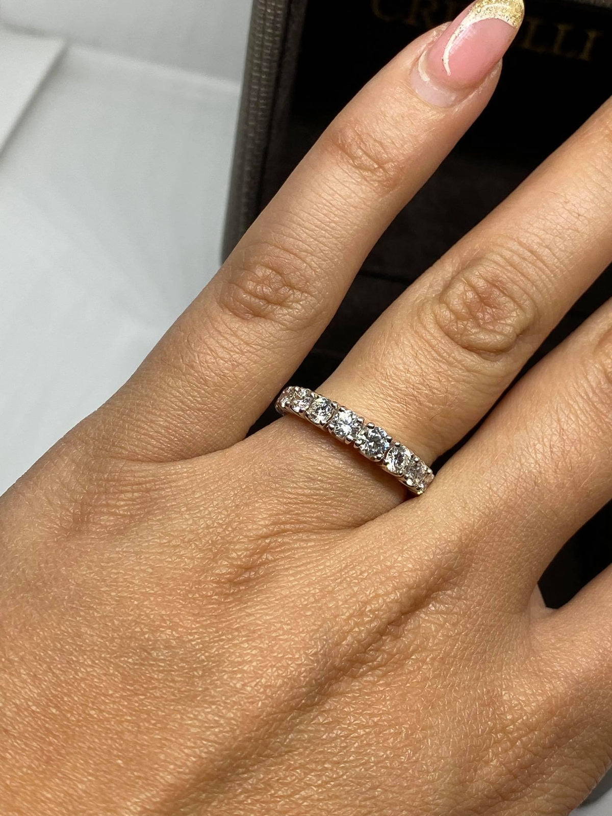 Anello Crivelli Veretta Girodito a scalare in Oro 18KT e Diamanti Ct 1.67