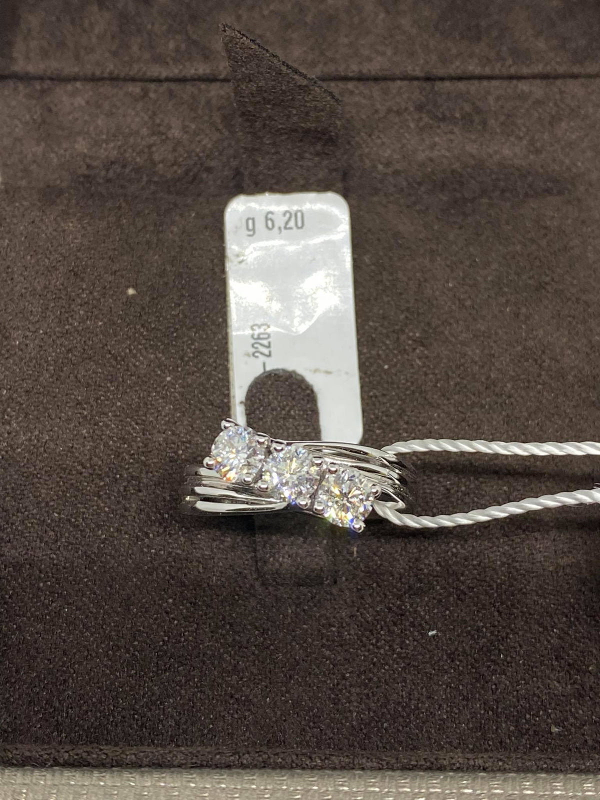 Anello Crivelli Trilogy in Oro 18KT 18KT e Diamanti Ct 1.15 G-SI