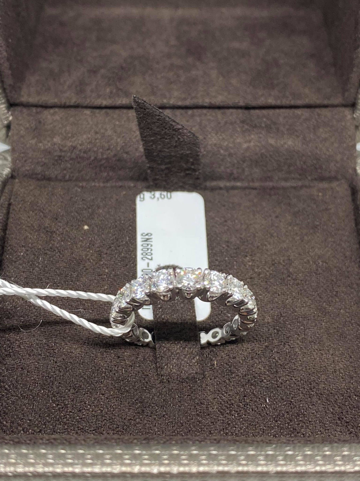 Anello Crivelli Veretta Girodito a scalare in Oro 18KT e Diamanti Ct 1.67