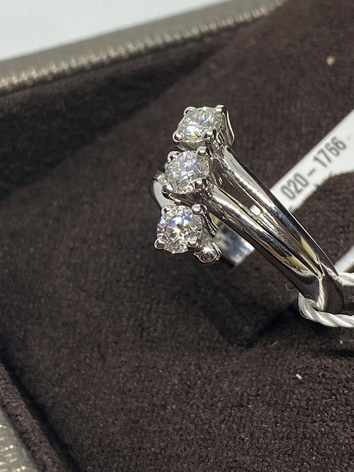 Anello Crivelli Trilogy in Oro 18KT e Diamanti Ct 0.75