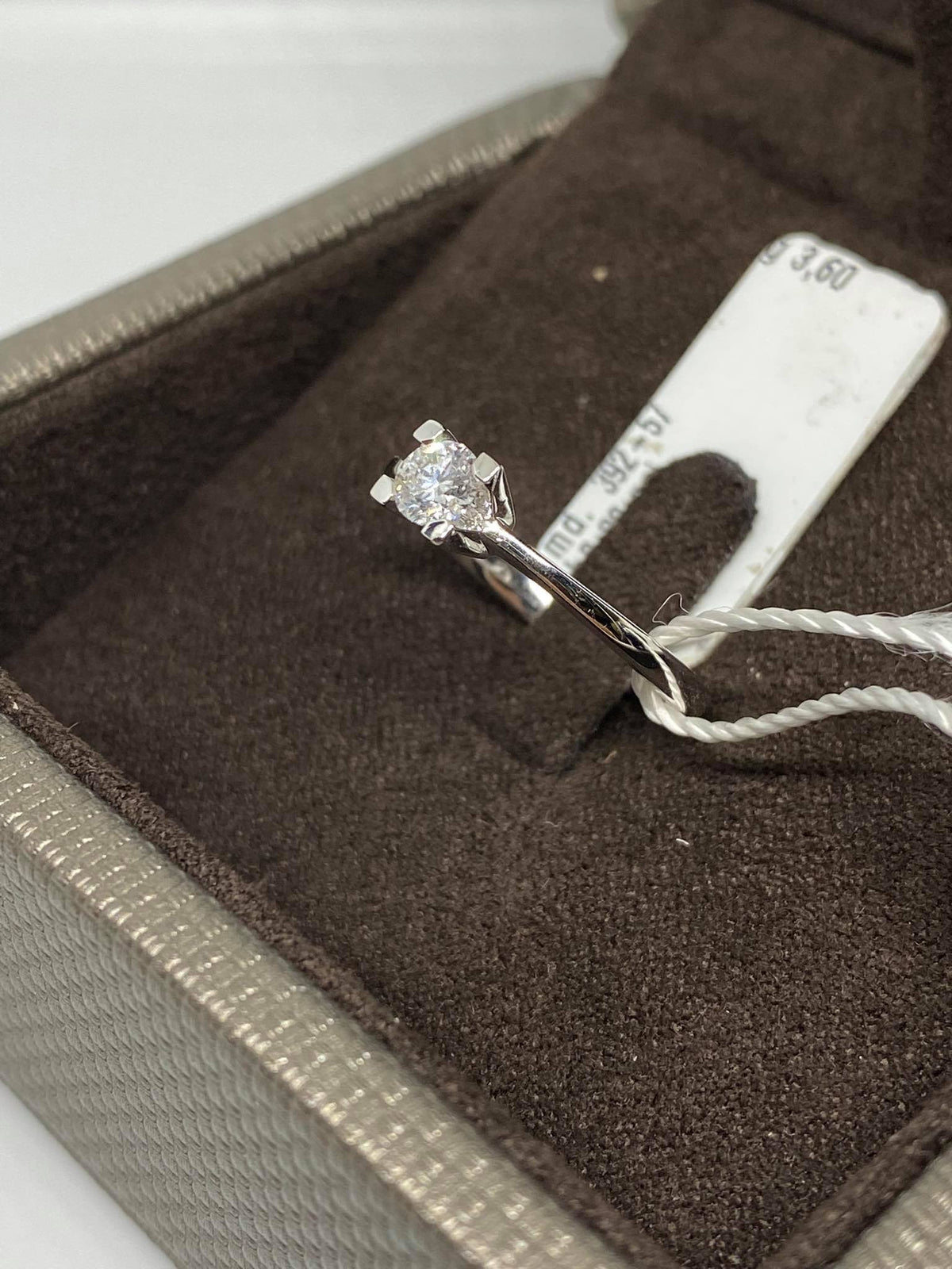 Anello Crivelli Solitario in Oro 18KT 18KT e Diamante Ct 0.30