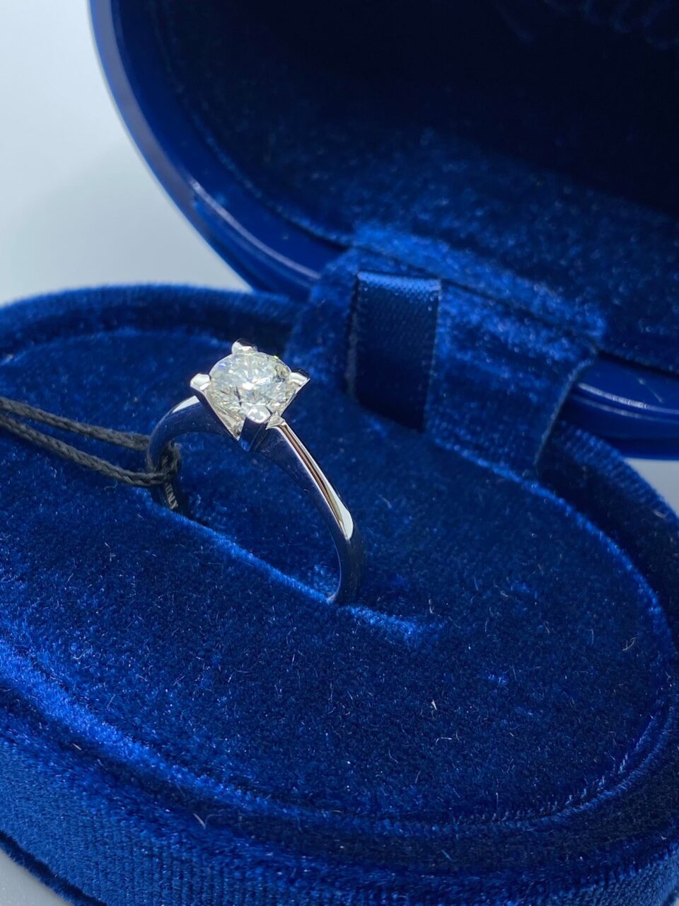 Anello Recarlo Solitario Maria Teresa con Diamante ct 0.83