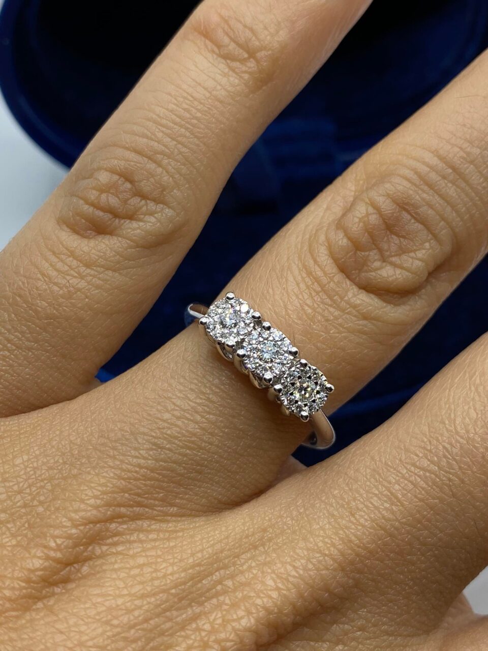 Anello Recarlo Trilogy Nodo D'amore con Diamanti Ct 0.32