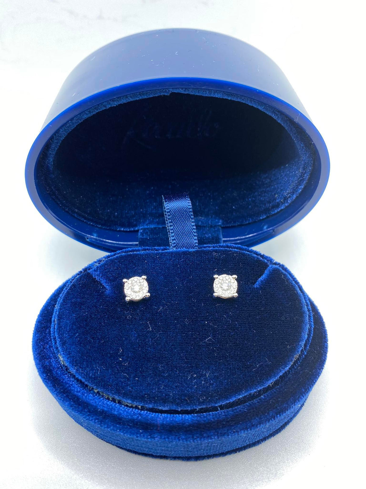 Orecchini Recarlo Nodo D'Amore con Diamanti Ct 0.39
