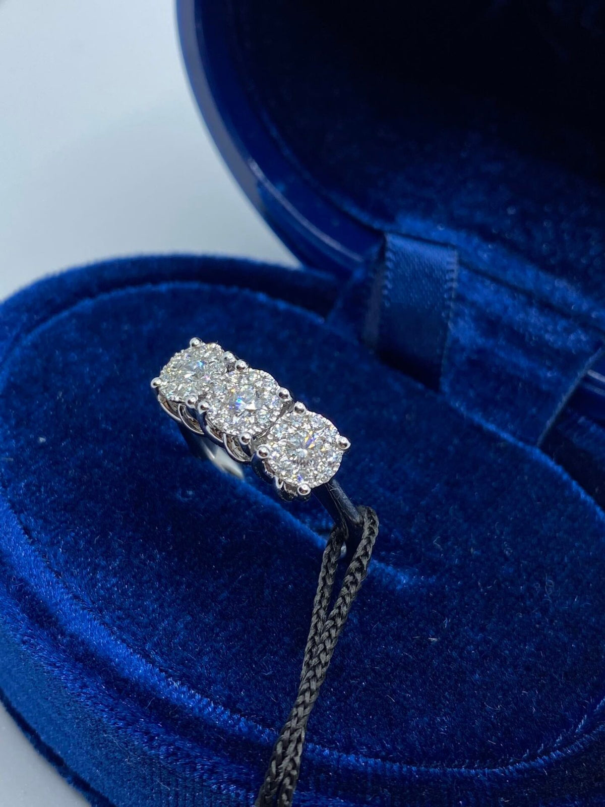 Anello Recarlo Trilogy Nodo D'amore con Diamanti Ct 0.60