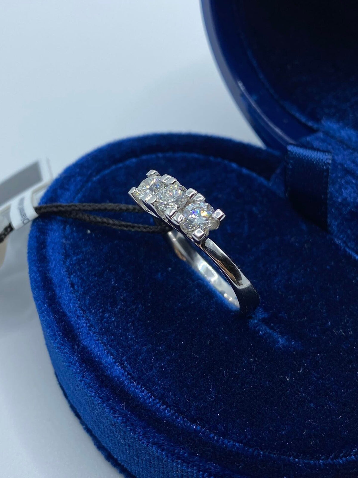 Anello Recarlo Trilogy Maria Teresa con Diamanti Ct 0.90