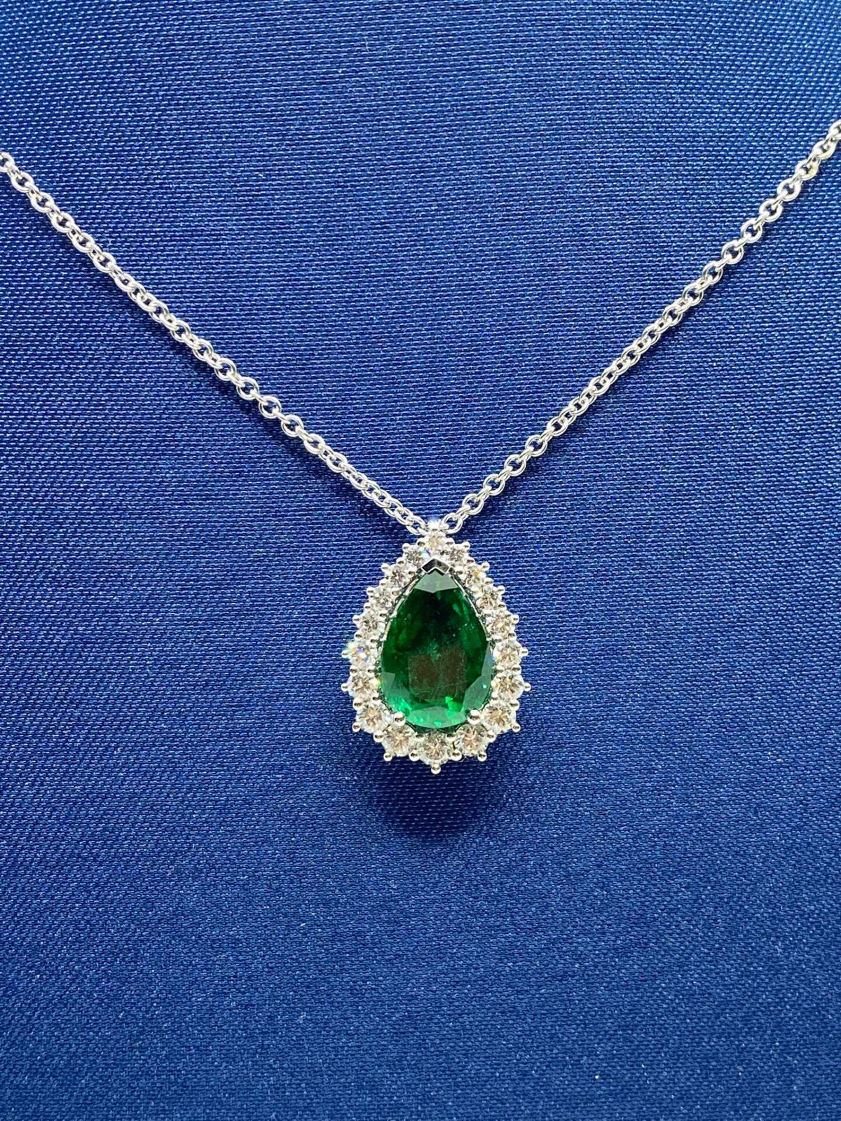 Collana Recarlo con Goccia di Smeraldo Colombiano Ct 2.79