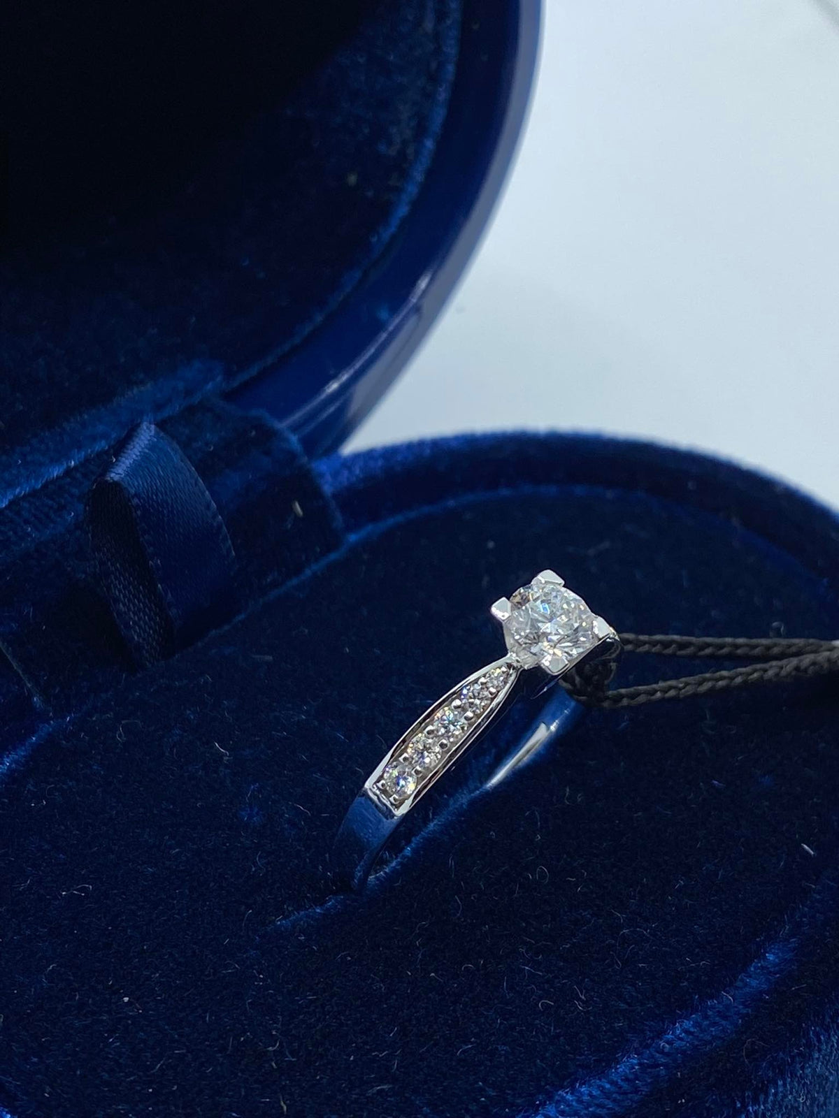 Anello Solitario Recarlo Maria Teresa con Diamante Ct 0.45