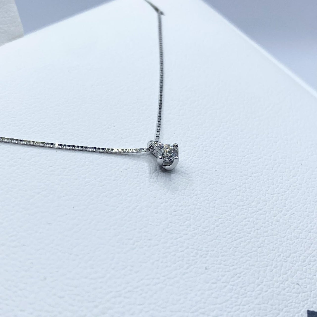 Collana Punto Luce Miluna in Oro 18KT 18KT e Diamante Ct. 0,08