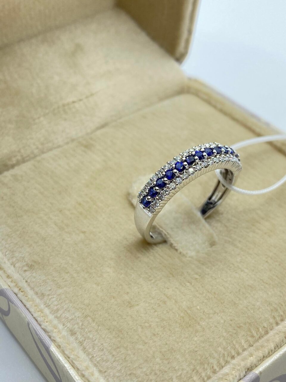 Anello Veretta Donna Oro 18KT con Zaffiri Ct 0.28 e Diamanti