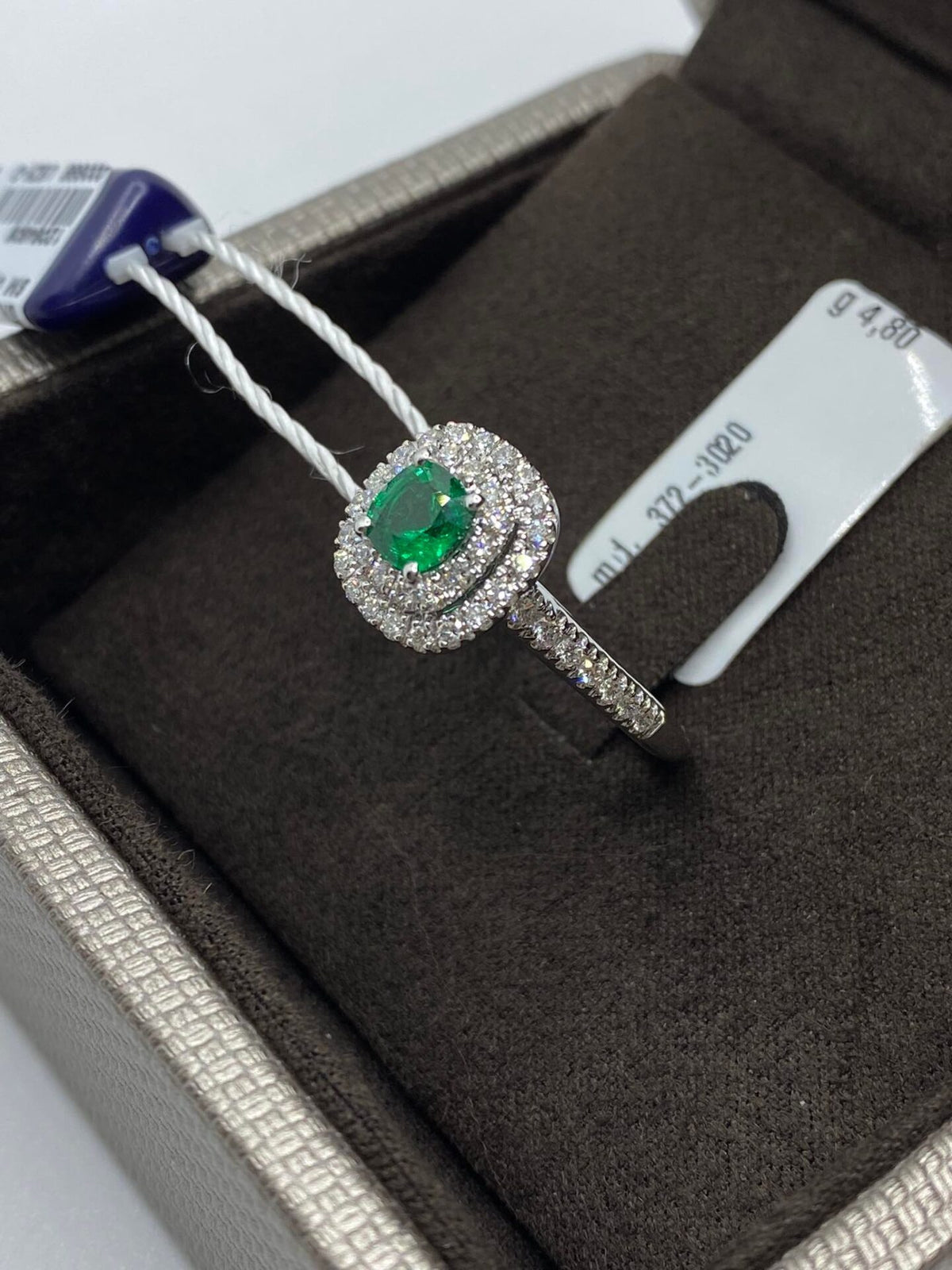 Anello Donna Crivelli con Smeraldo Ct 0.64 e Diamanti