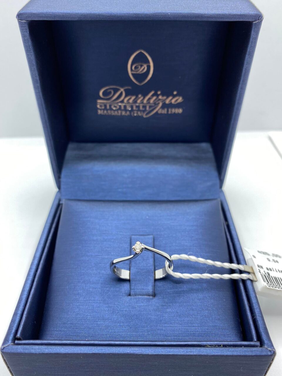 Anello Donna Solitario Comete in Oro 18KT 18KT con Diamante Ct. 0,04
