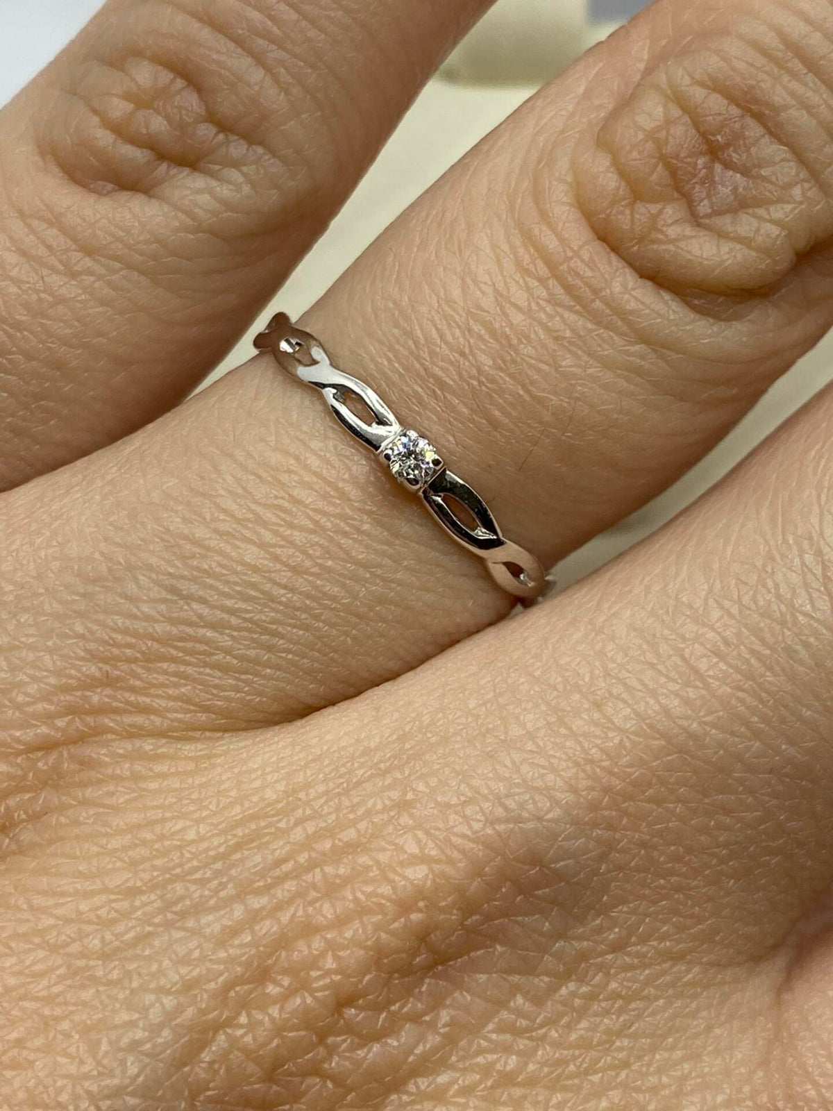 Anello Solitario Comete in Oro 18KT 18KT con Diamante Ct. 0.03