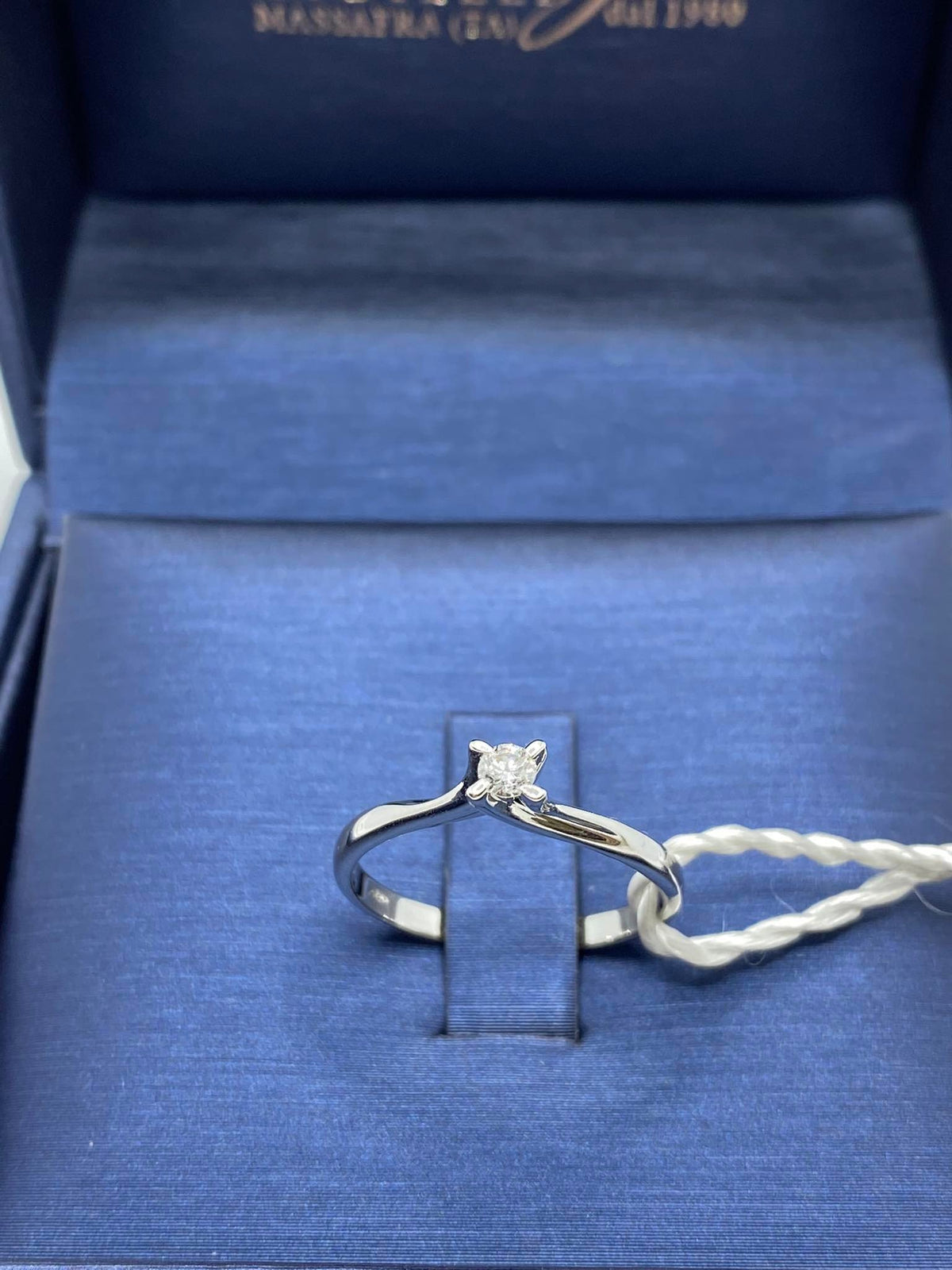 Anello Donna Solitario in Oro 18KT 18KT con Diamante Ct. 0.10