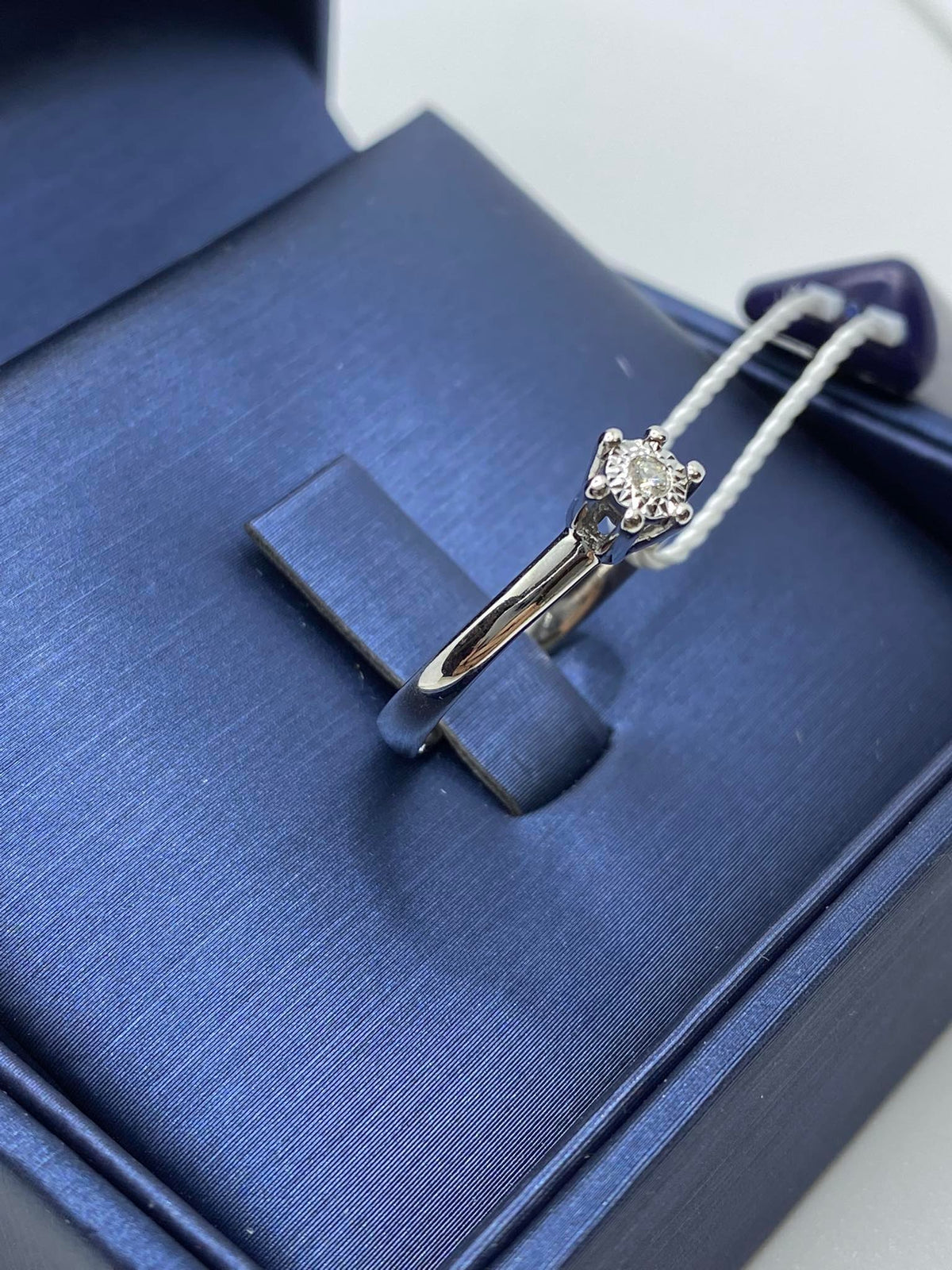 Anello Donna Solitario in Oro 18KT 18KT Con Diamante Ct. 0.03