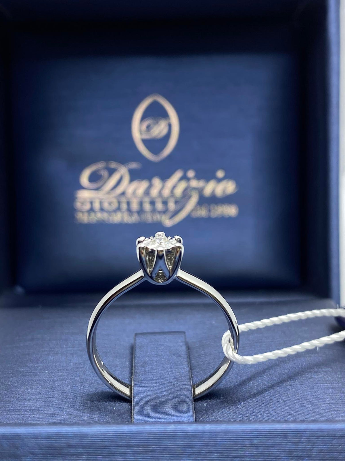 Anello Donna Solitario in Oro 18KT 18KT Con Diamante Ct. 0.03