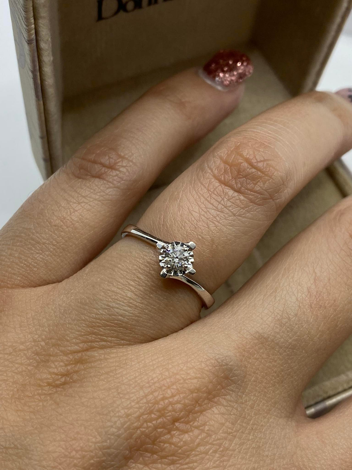 Anello Solitario Donna Oro 18KT con Diamante Ct. 0.20