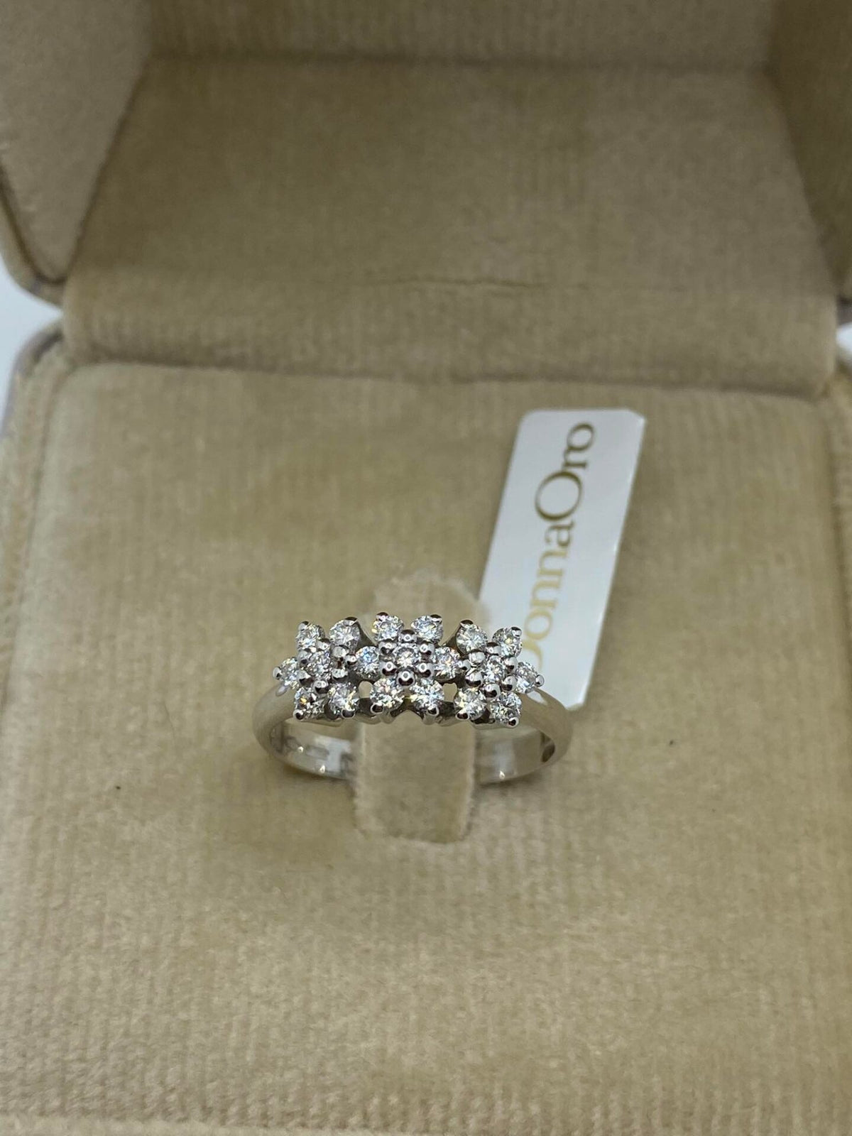 Anello Trilogy a Fiore Donna Oro 18KT con Diamanti Ct. 0.49
