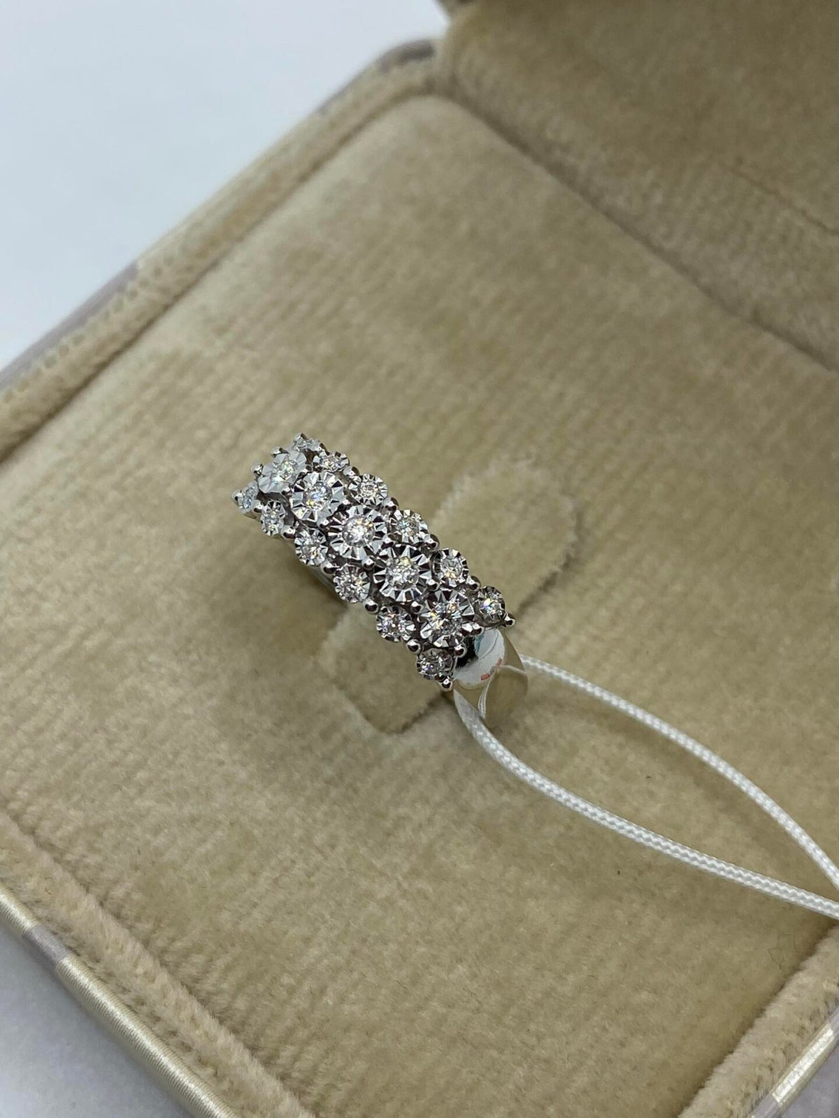 Anello a Fascia Donna Oro 18KT con Diamanti Ct. 0.15