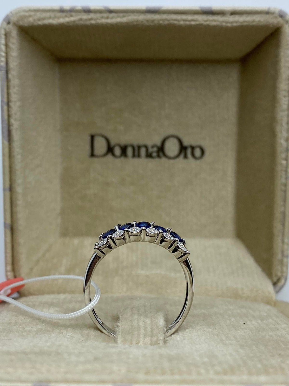 Anello Veretta Donna Oro 18KT con Zaffiri Ct. 0.50 e Diamanti