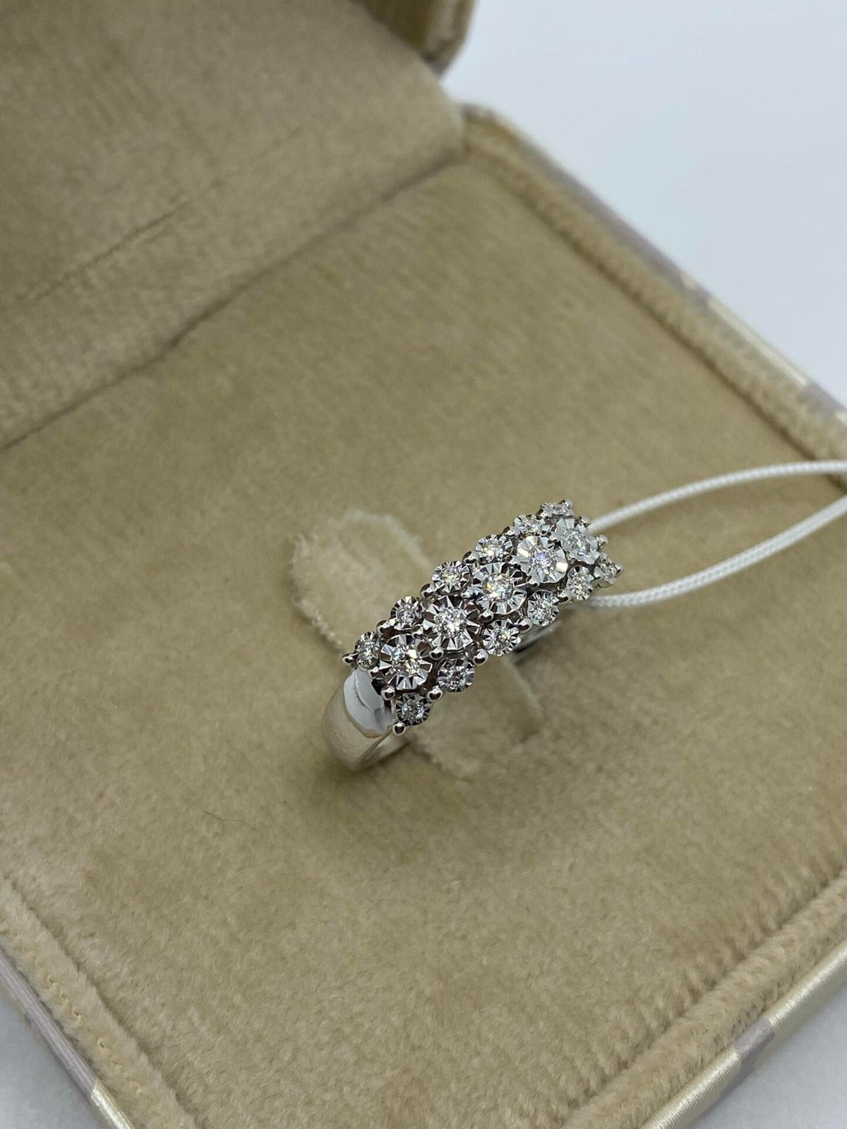 Anello a Fascia Donna Oro 18KT con Diamanti Ct. 0.15