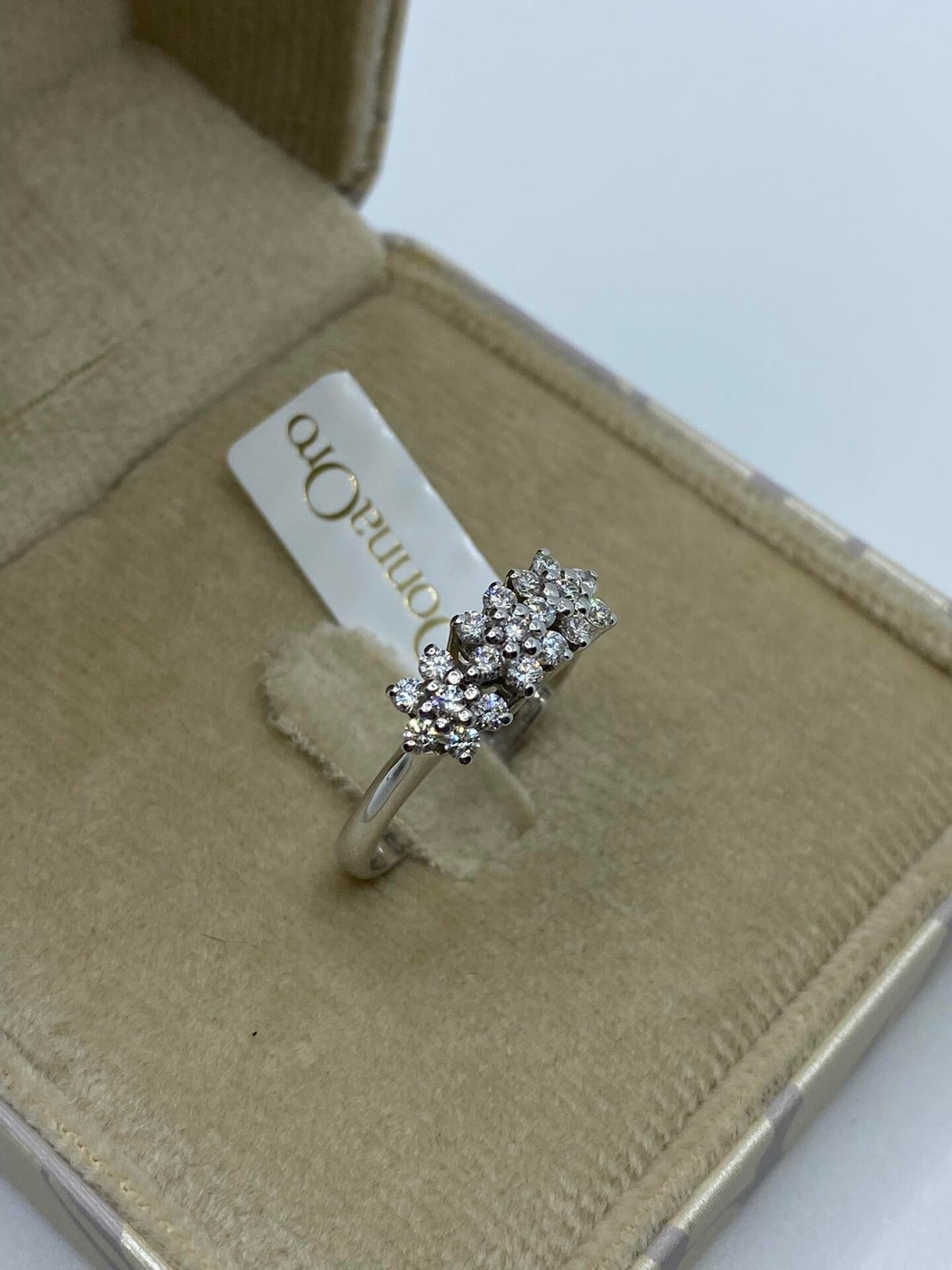 Anello Trilogy a Fiore Donna Oro 18KT con Diamanti Ct. 0.49