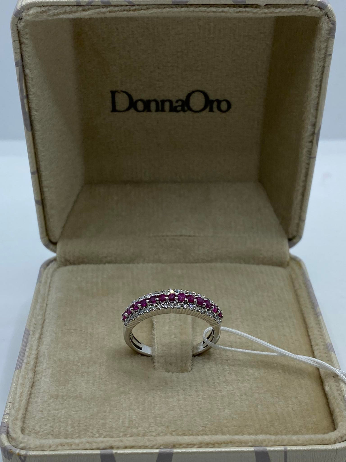 Anello Veretta Donna Oro 18KT con Rubini Ct. 0.28 e Diamanti