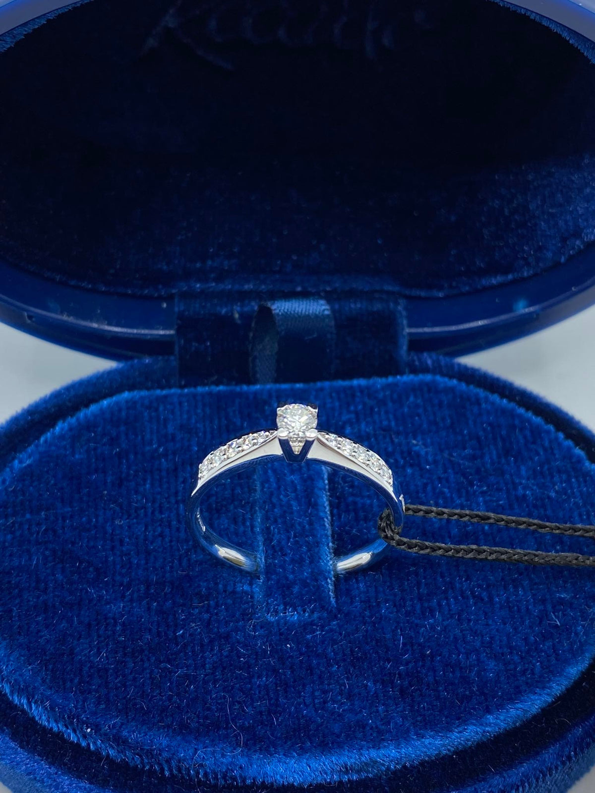 Anello Solitario Recarlo Maria Teresa con Diamanti Ct. 0.27
