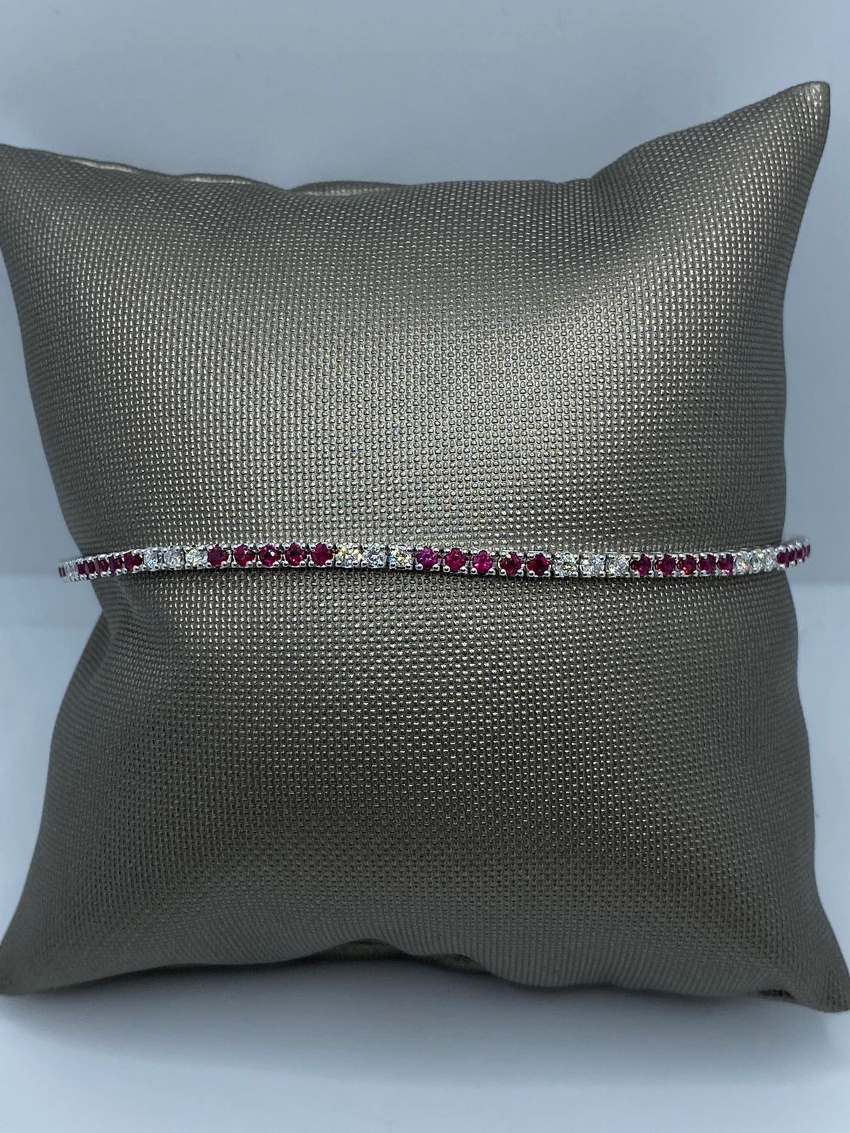 Bracciale Tennis PG Gioielli in Oro 18KT con Diamanti Bianchi e Rubini Ct. 2.11