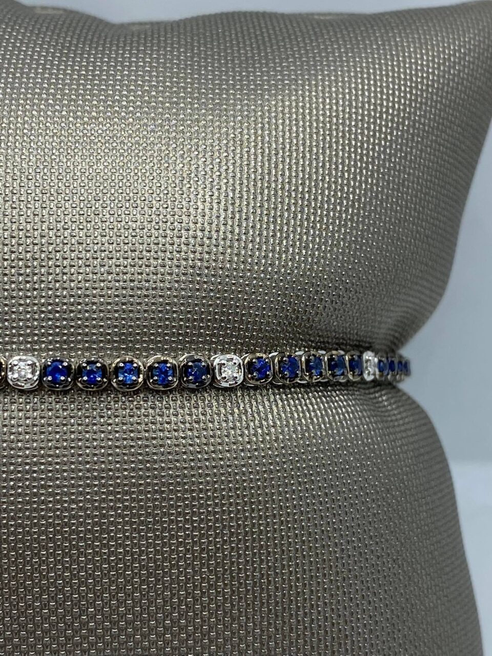 Bracciale Tennis Donna Oro 18KT con Diamanti e Zaffiri Ct. 1.21