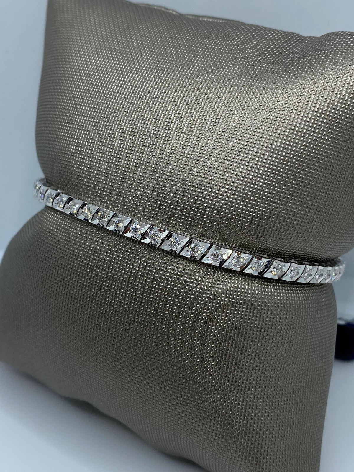 Bracciale Tennis in Oro 18KT 18KT e Diamanti Ct 2.00