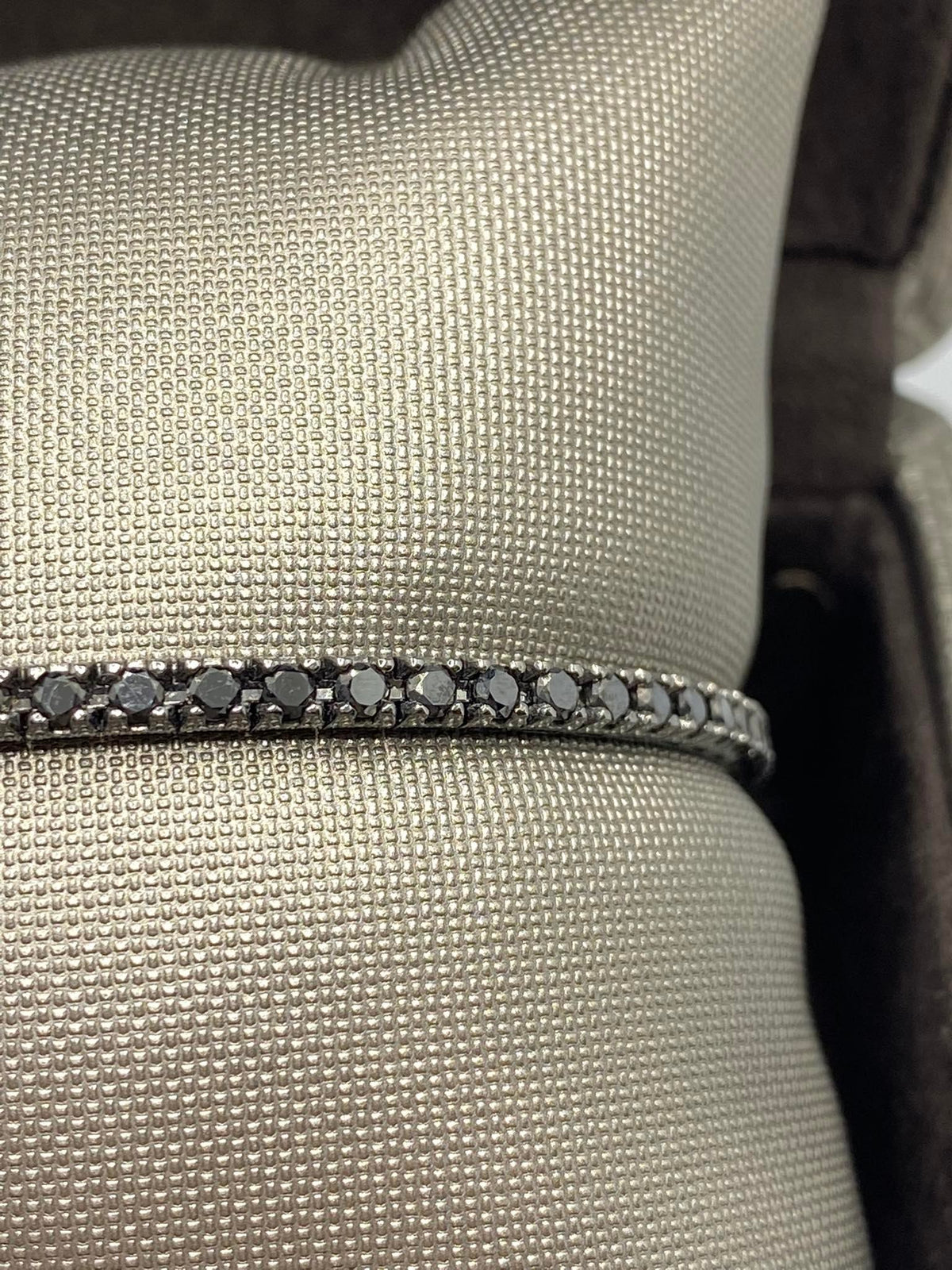 Bracciale Tennis in Oro 18KT Nero con Diamanti Neri Ct 3.30