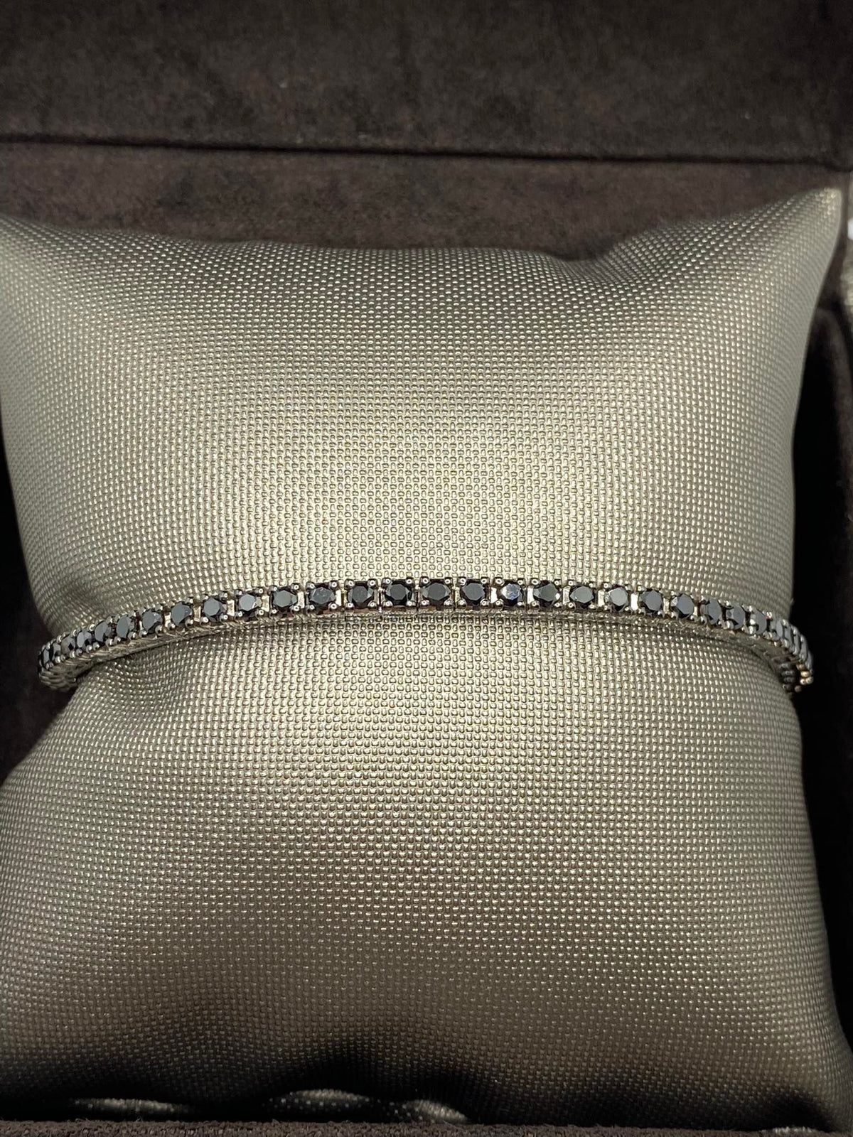 Bracciale Tennis Crivelli in Oro 18KT 18KT e Diamanti Neri Ct. 2.90