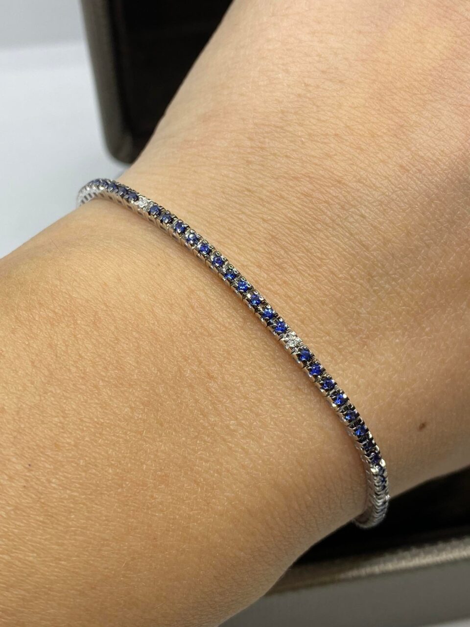 Bracciale Tennis Crivelli in Oro 18KT con Diamanti e Zaffiri Ct. 0.82