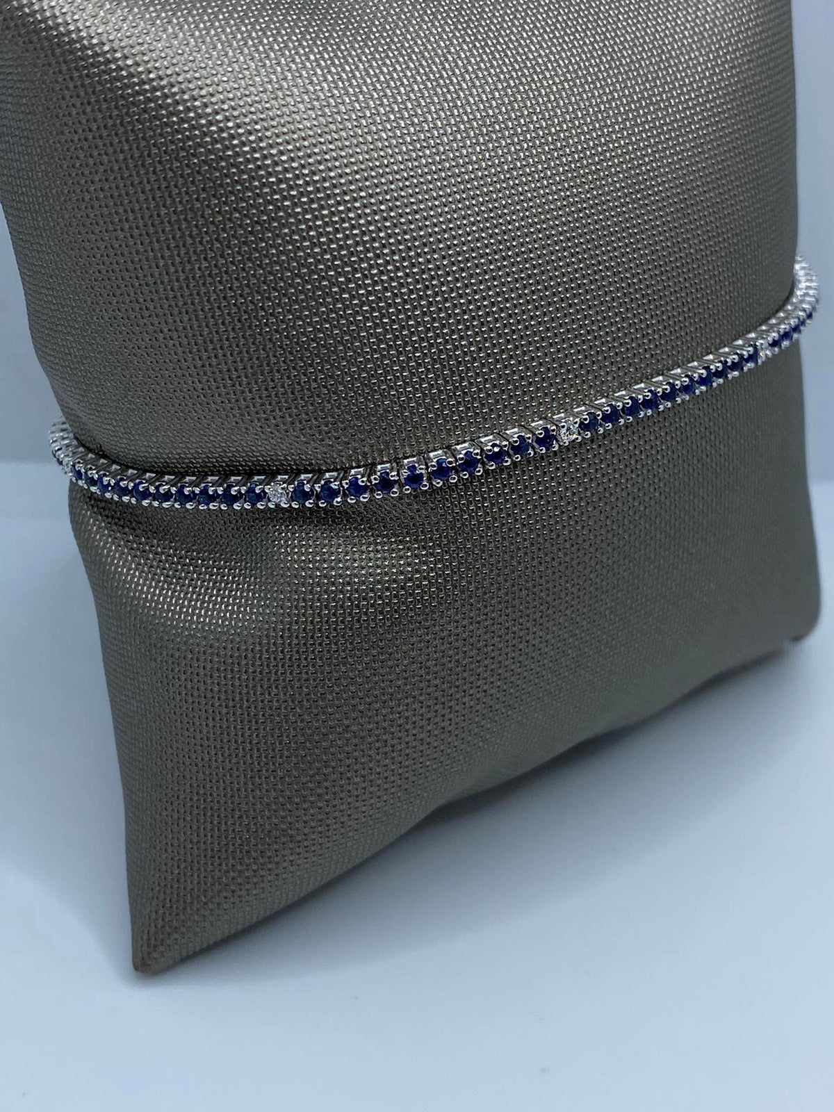 Bracciale Tennis Pg in Oro 18KT con Diamanti e Zaffiri Ct. 1.39