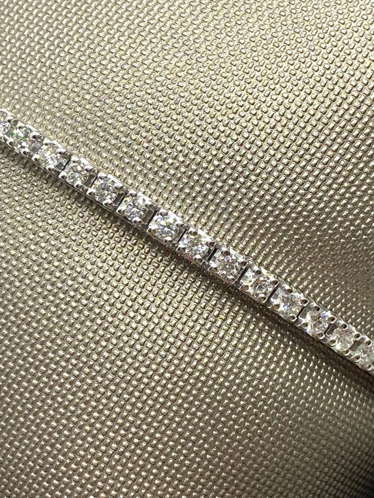 Bracciale Tennis Crivelli in Oro 18KT 18KT e Diamanti Ct 2.00