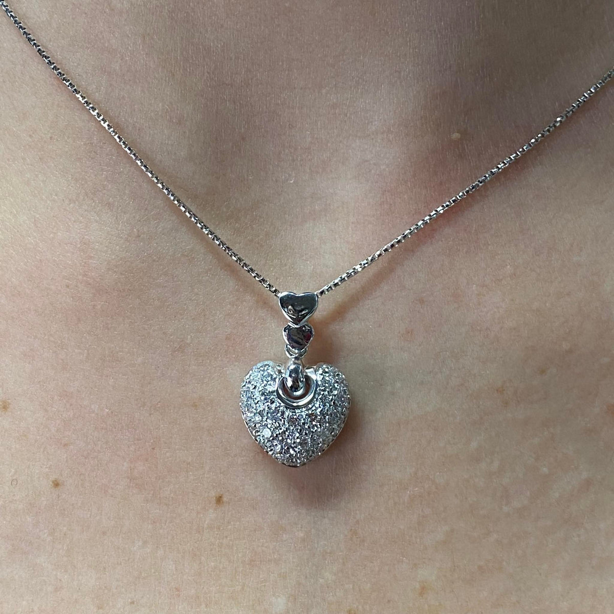 Collana a Cuore in Oro 18KT 18KT e Diamanti Ct. 0.70